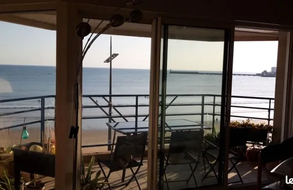 Face mer - 103 m² - 3 ch - Balcon - Parking - Remblai Les Sables d'Olonne