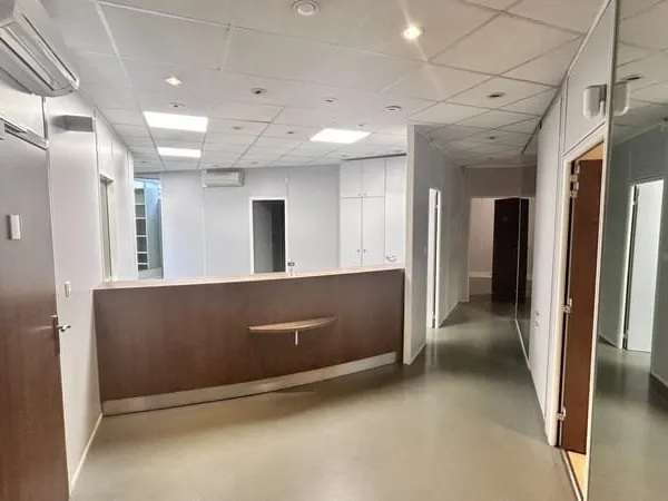 À VENDRE Local Commercial de 164 m2 Secteur Chavant, Gre
