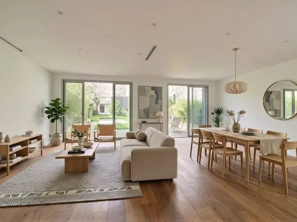Maison de plain-pied 5 pièces 209 m²
