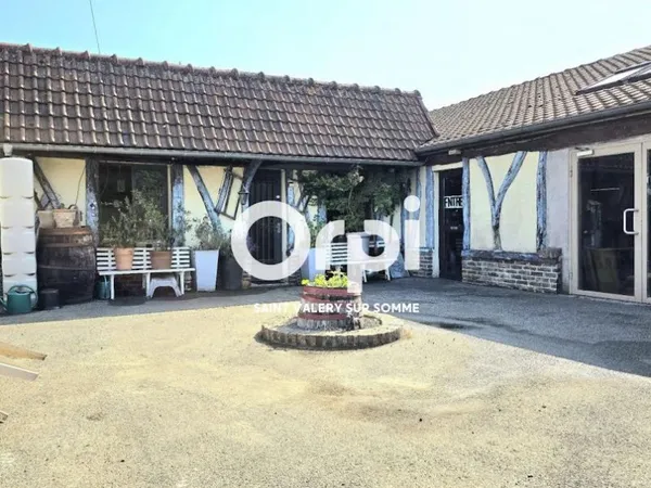 Maison 2 pièces 330 m²