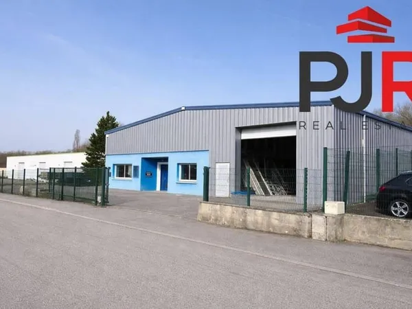 Local d'activité 985 m²