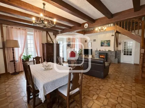 MAISON ANCIENNE