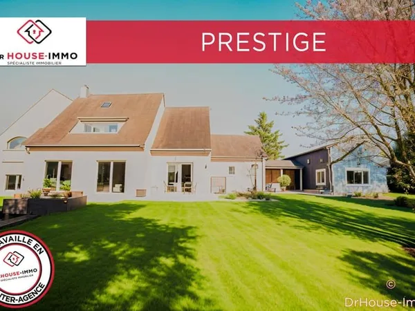 Très grande maison familiale de 225m2 + Hangar habitable de 100m2 dans un écrin de verdure