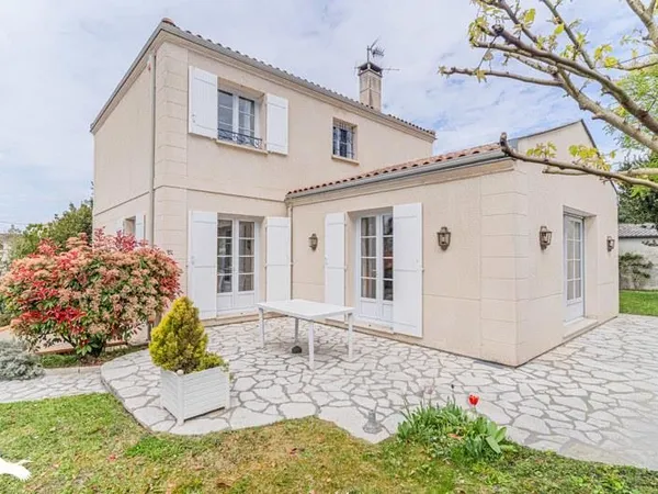 Maison 4 pièces 160 m²