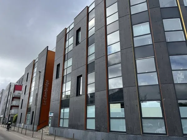 Bureaux 350 m²