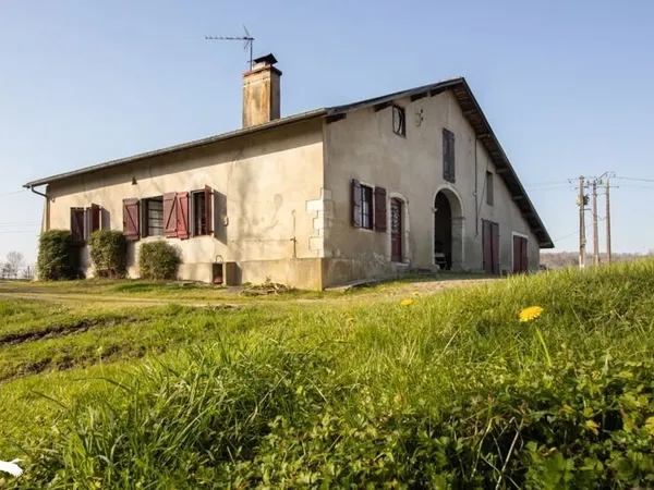 Ferme (tte) de 3 pièces principales
