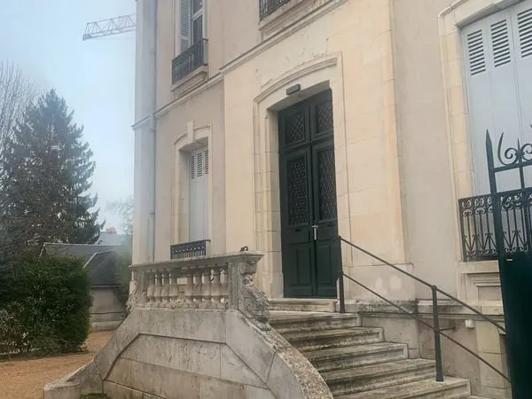 Hôtel particulier - Bureaux à louer de 301 m² - Centre-ville de Tours