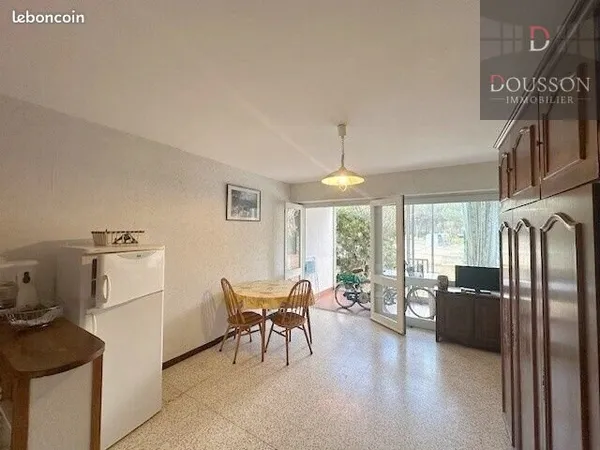 Studio 1 pièce 27 m²