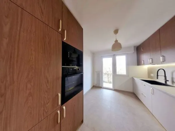Propriétaire Magnifique Appartement de 94 m² Rénové à