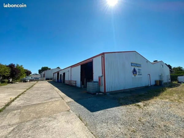 LOCAL D'ACTIVITE 1500 m² CHEVAIGNE