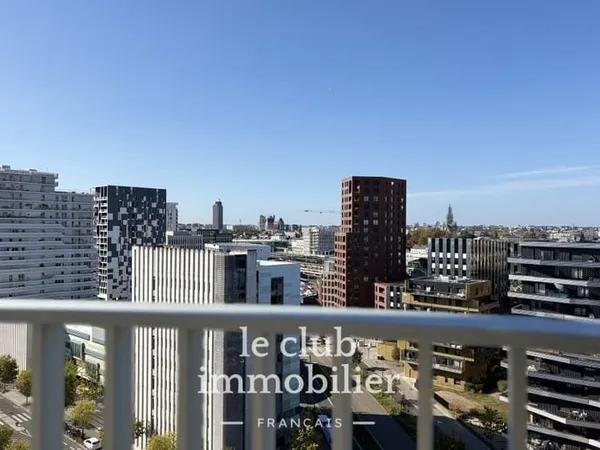 Appartement T3 de 64m2 vue exceptionnelle 13ème étage