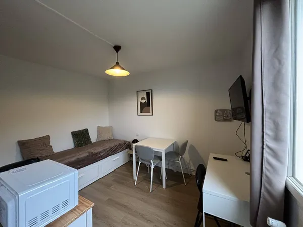 Appartement 1 pièce 17 m²