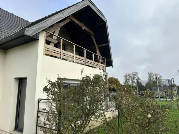SEMI-PLAIN-PIED-160m² sur 2070m²