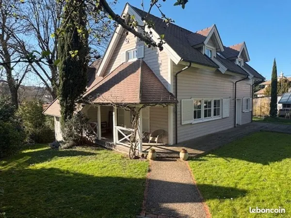 Maison 6 pièces 160 m²