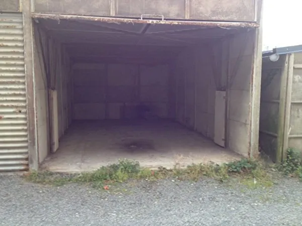 GARAGE - GRANVILLE