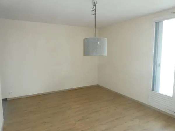 Studio 1 pièce 27 m²