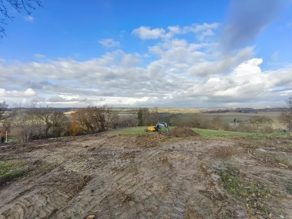 Terrain 2000 m²