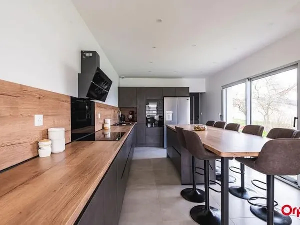 Maison 7 pièces 160 m²