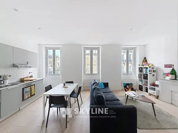 Superbe T3 de 72 m² - Marseille 6ème / Castellane