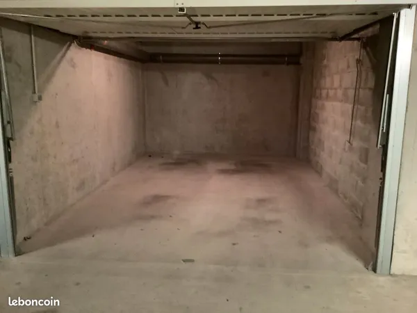 Location grand garage