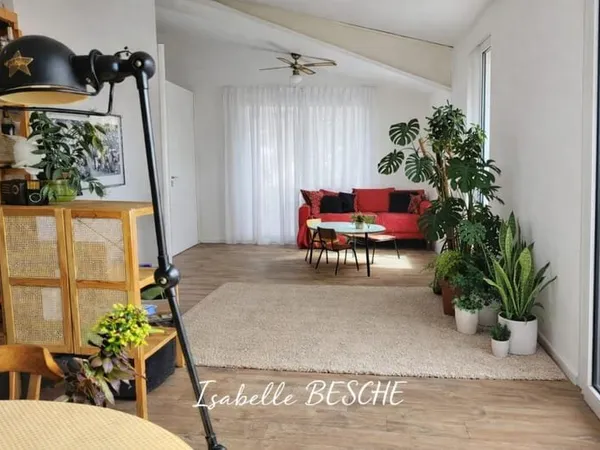 Duplex 2021- dernier étage - Bordeaux Bastide - 108 m2 au sol - Prix maîtrisé - Balcon- parking -T4 