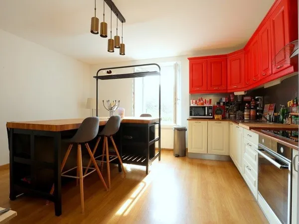 Maison à vendre 3 pièces avec garage, atelier, dépendance CRAMANT (51)