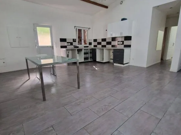 Maison de plain-pied 3 pièces 63 m²