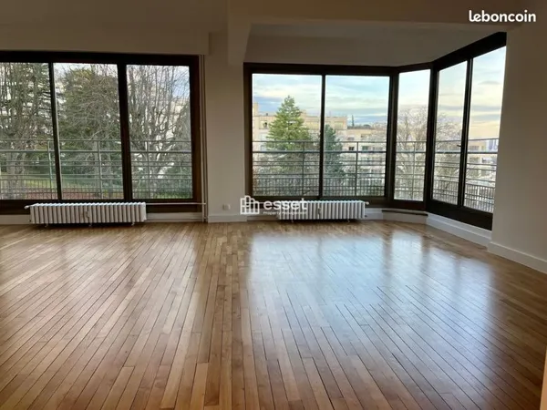 Appartement 5 177m² à louer 4430 - SAINT CLOUD 92210