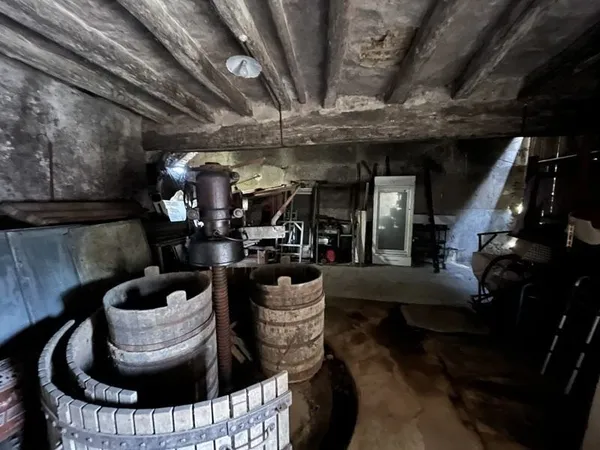 Grange de 1 pièces principales