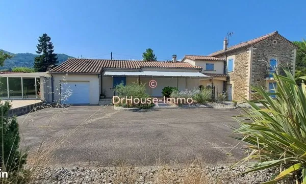 Maison 5 pièces 145 m²
