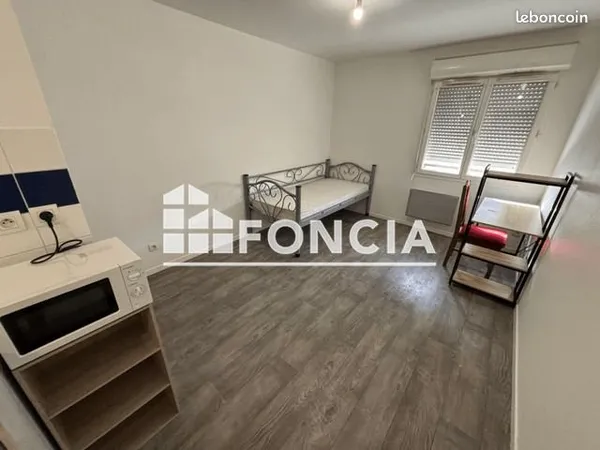 Studio 1 pièce 20 m²
