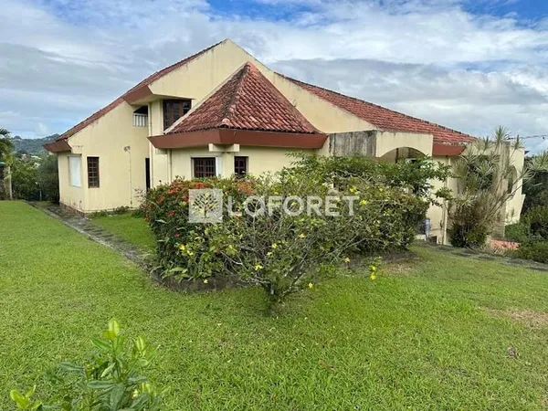 Maison 9 pièces 179 m²