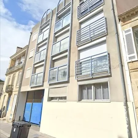 Studio 1 pièce 18 m²