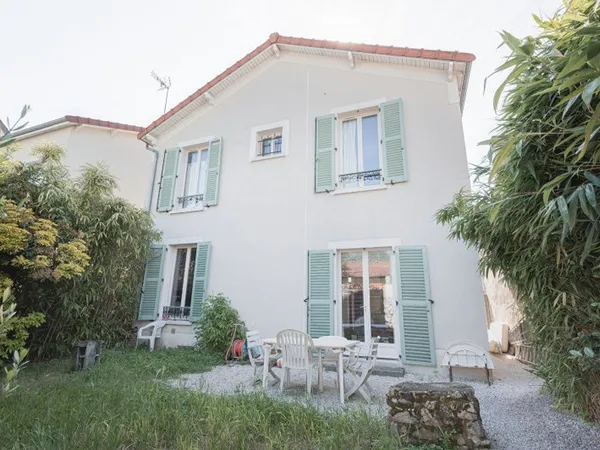 Maison Saint-Maur-des-Fosses - 5 pièces - 135 m2