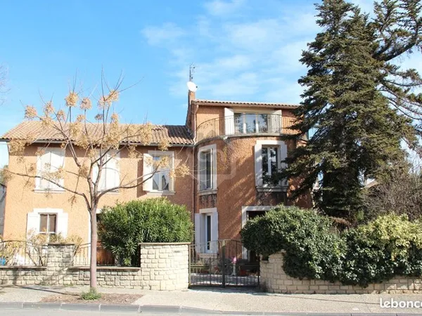 Immeuble 9 pièces 282 m²