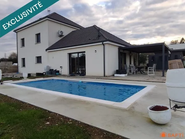 Maison neuve, contemporaine,