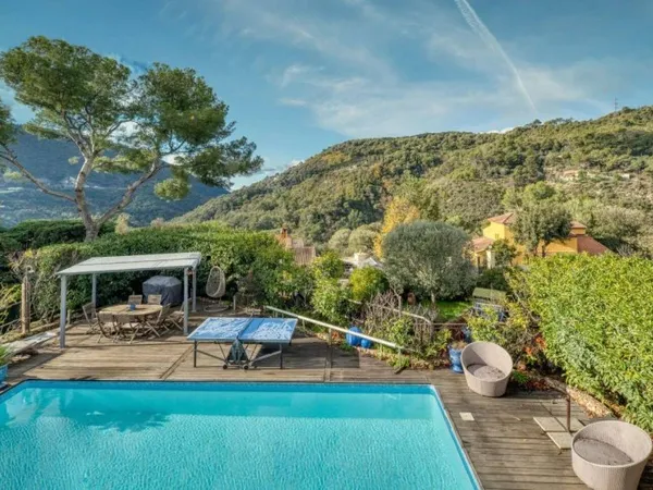 Villa 5 pièces 193 m²