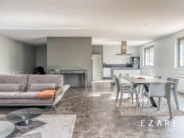 Appartement ou bureaux rénovés en coeur de ville - Usage mix