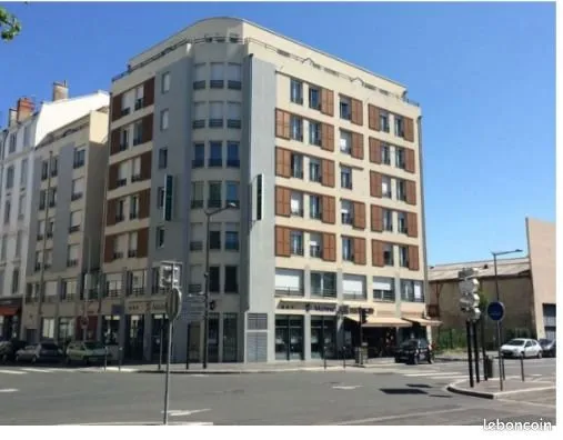 Studio 1 pièce 19 m²