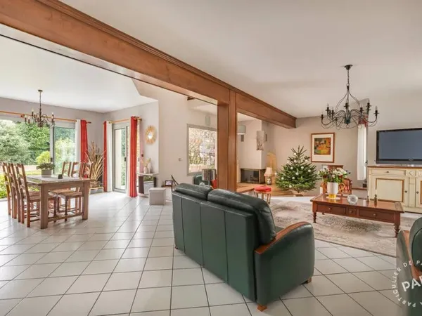 Maison 7 pièces 220 m²