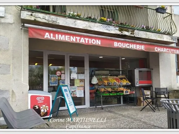 A vendre, Astaffort, Centre village local commercial vide et Appartement