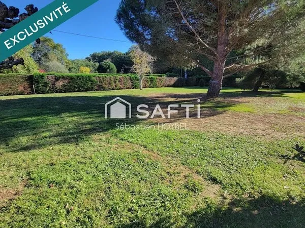 Terrain 945 m²