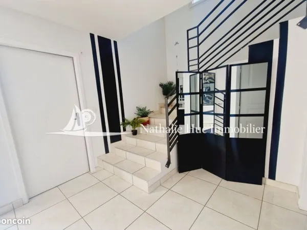 Villa 4 pièces 137 m²