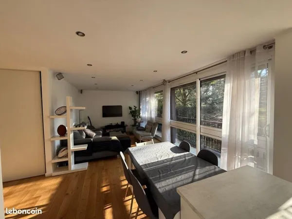 Appartement 3P 73 m² - Traversant - Piscine - La Celle-Saint-Cloud - Particulier