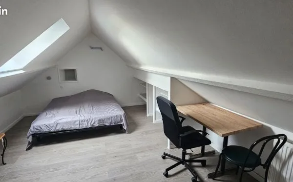 Loue chambre meublée