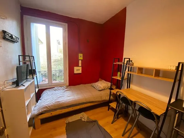 EN EXCLUSIVITE - Jolie studette en centre ville de Fontenay Aux Roses