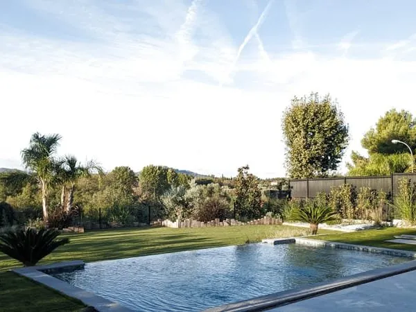 MAISON CONTEMPORAINE NEUVE AVEC PISCINE - OLLIOULES