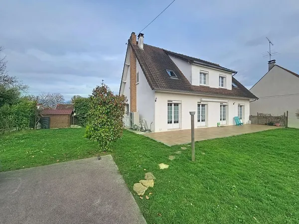 Maison 8 pièces 198 m²