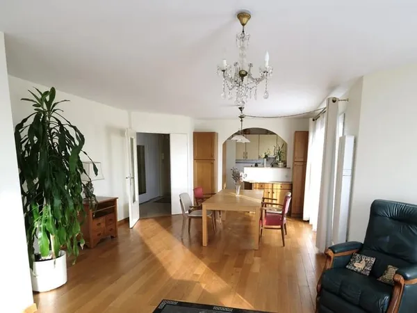 Appartement 4 pièces de 87 m² à Colombes - Petite Garenne