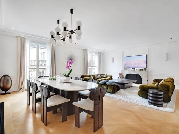 Appartement 3 pièces 152 m²